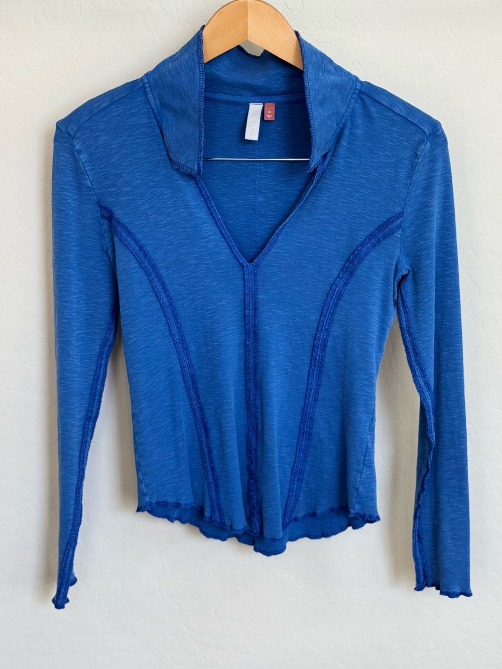 Pilcro by Anthropologie Ribbed Stitched Long-Sleeve V-Neck Top Royal Blue Size M